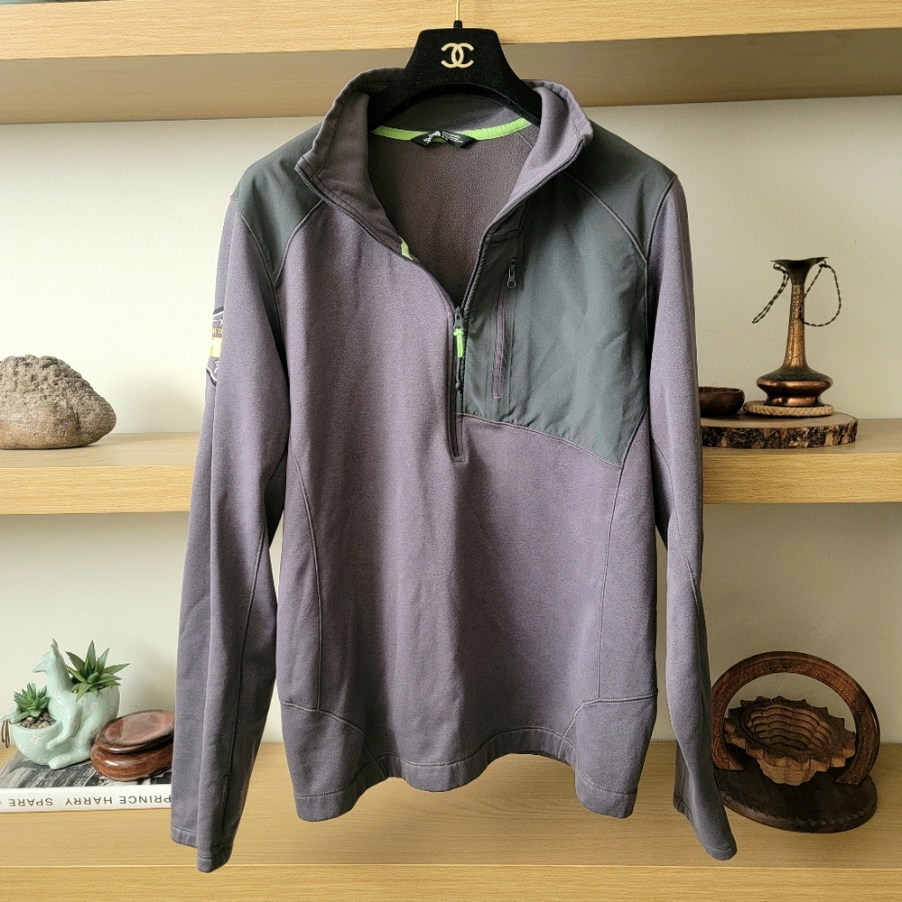 The North Face Men half zip pullover sweater size m